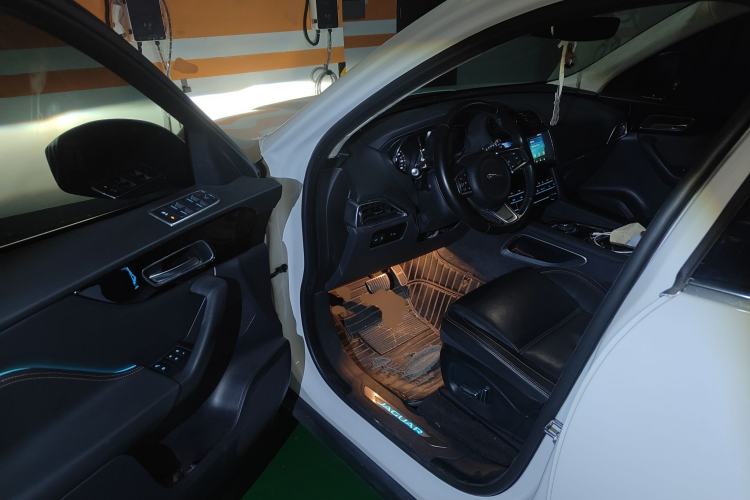 Used Jaguar F-PACE 2019 2.0T Four-Wheel Drive Urban Luxury Edition