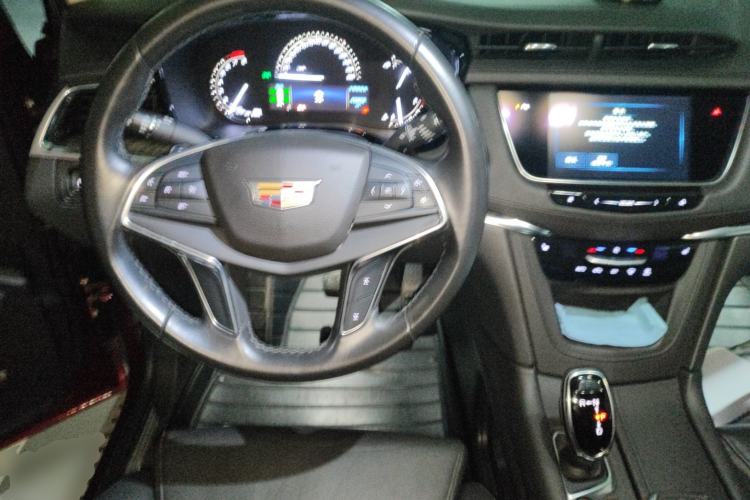 Used Cadillac XT5 2016 28T Four-Wheel Drive Luxury Model
