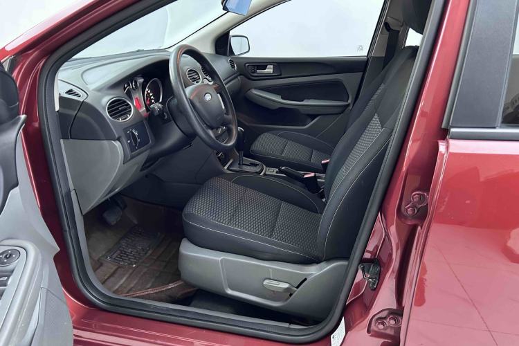 Used Ford Focus 2013 Hatchback Classic 1.8L Automatic Base Model Interior 1