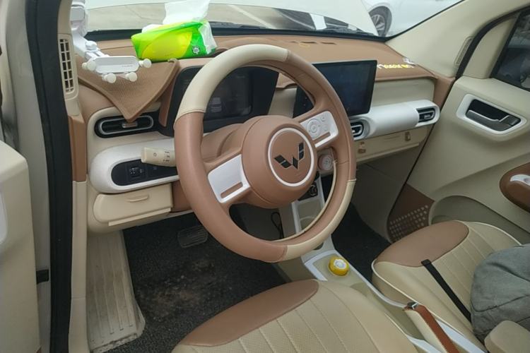 Used Wuling Hongguang MINIEV 2024 3rd Generation 215km Youth Edition
