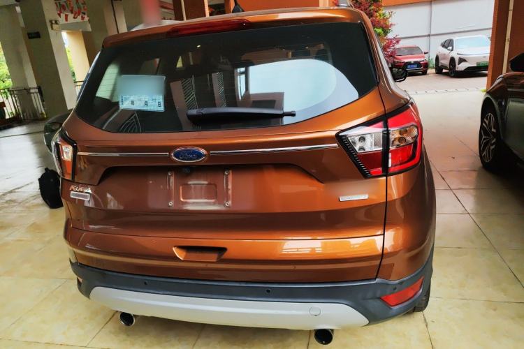 Used Ford Kuga 2018 EcoBoost 180 Two-Wheel-Drive Platinum Edition