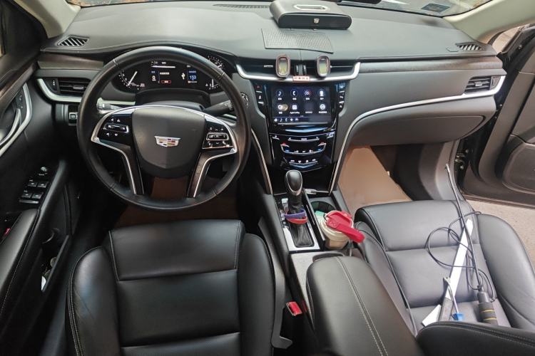 Used Cadillac XTS 2018 28T Elite Edition Center Console