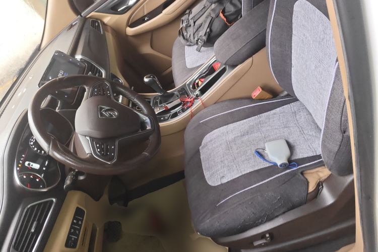 Used Baojun 730 2017 1.8L iAMT Prestige Version 7 Seats