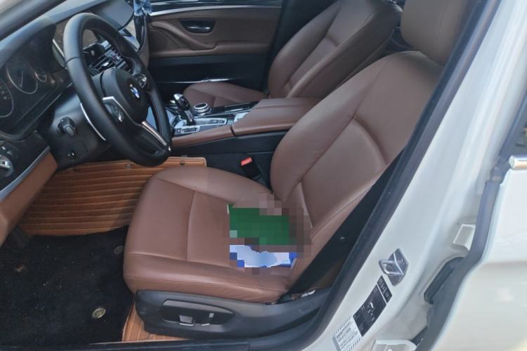 Used BMW 5 Series 2014 520Li Elegant Model
