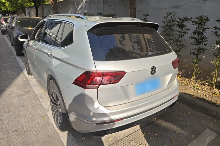 Used Volkswagen Tiguan L 2021 330TSI Automatic Two-Wheel Drive R-Line Flagship Edition
