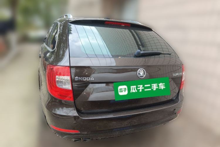 Used Skoda Superb Combi 2014 2.0 TSI L&K Limited Edition
