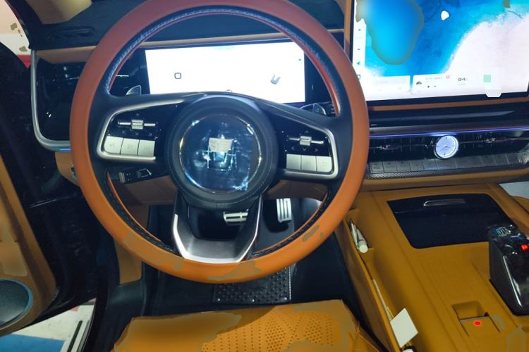 Used Tank 500 New Energy 2024 Hi4-T
