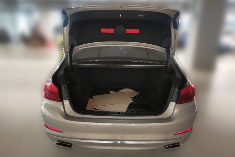 Used BMW 5 Series 2018 530Li Luxury Edition Premium Package Trunk