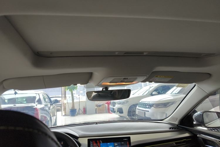 Used Roewe i5 2021 1.5L CVT Diamond Edition
