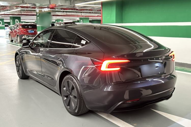 Used Tesla Model 3 2025 Rear-Wheel-Drive Version
