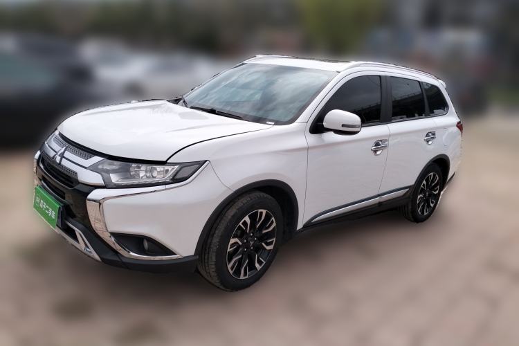 Used Mitsubishi Outlander 2020 2.0L Two-Wheel Drive Enjoyment Version 5 Seats