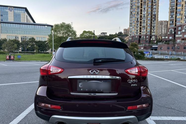 Used Infiniti QX50 2015 2.5L Enjoyment Edition Exterior 9