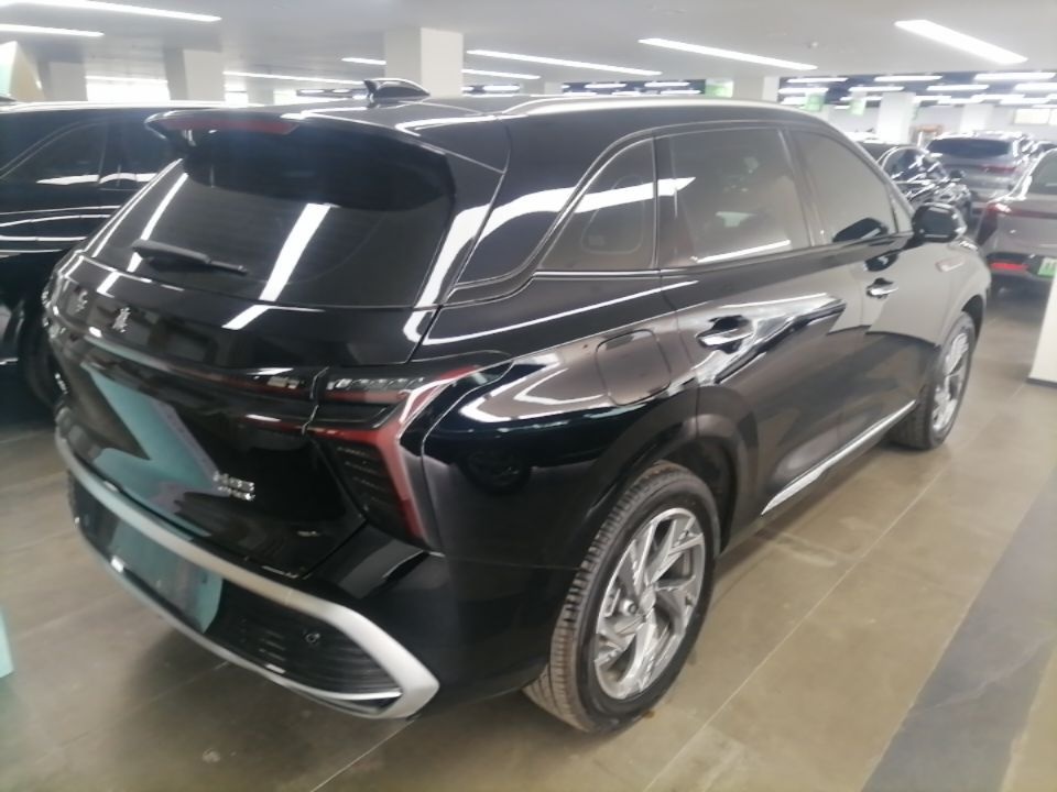 Hongqi HS3 PHEV 2025 Model 117km Jingwei Edition — снимка 6