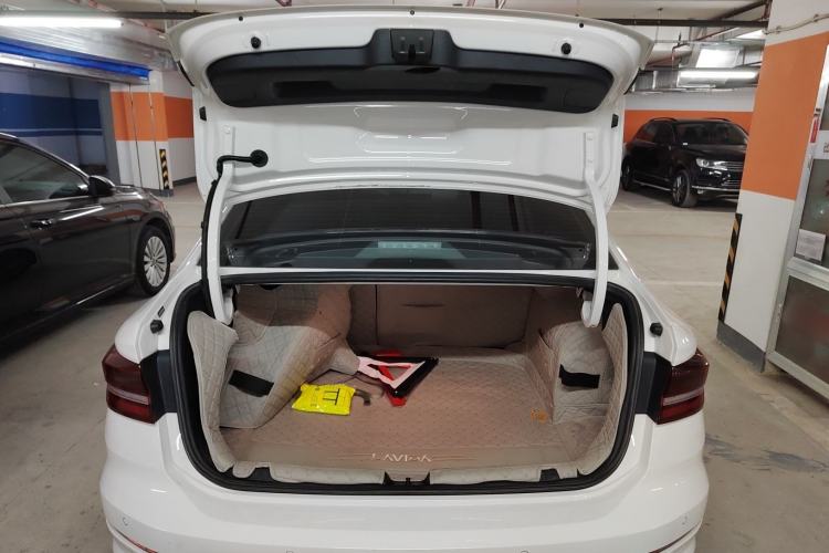 Used Volkswagen Lavida 2021 1.5L Automatic Comfort Edition Trunk