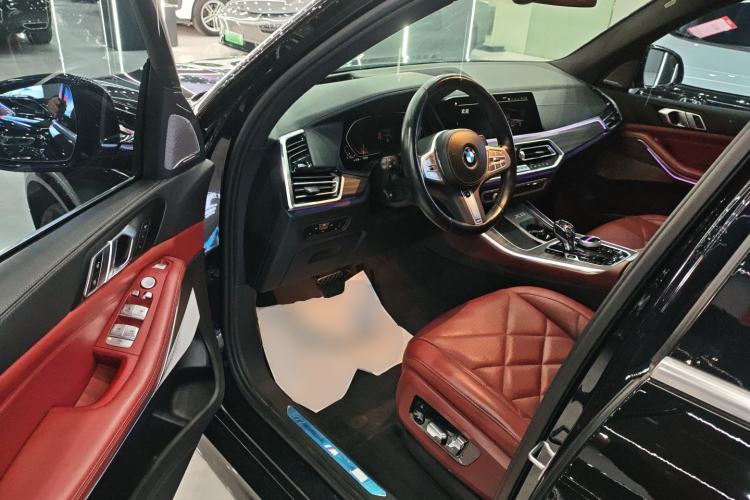 Used BMW X5 2022 xDrive 40Li Luxury Edition M Sport Package
