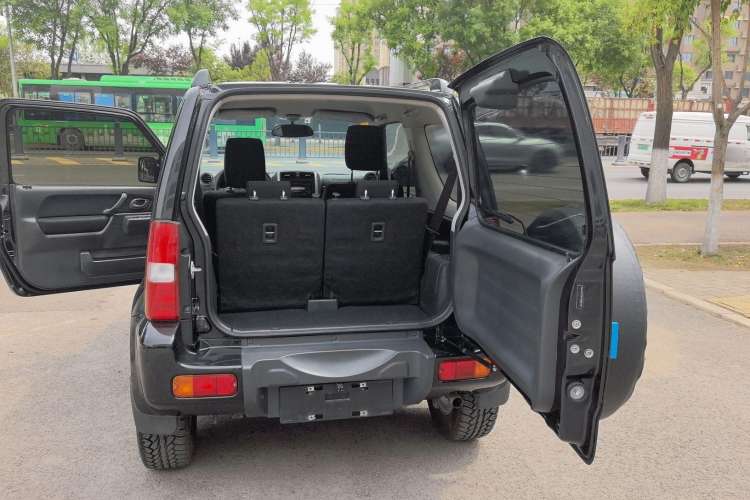 Used Suzuki Jimny 2015 1.3 AT JLX