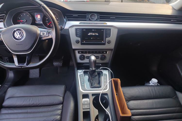 Used Volkswagen Variant 2017 380TSI Two-Wheel Drive Comfort Edition