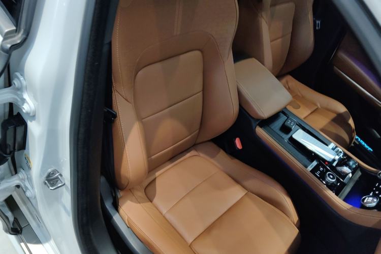 Used Jaguar XFL 2024 2.0T P300 Four-Wheel Drive Flagship Sport Gold Edition