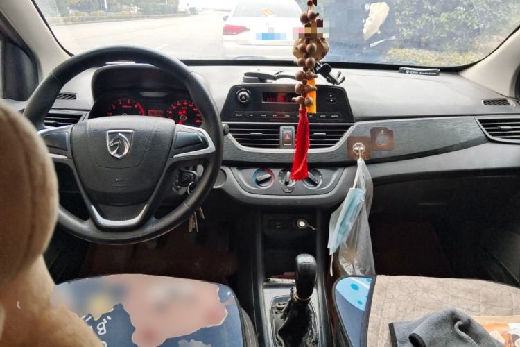 Used Baojun 310 2016 1.2L manual Comfort trim level
