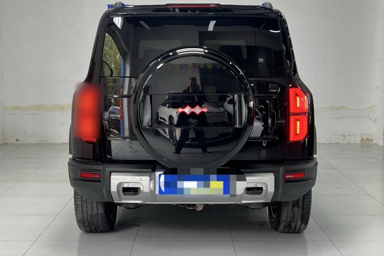 Used Formula Leopard Leopard 5 2023 Explore Edition
