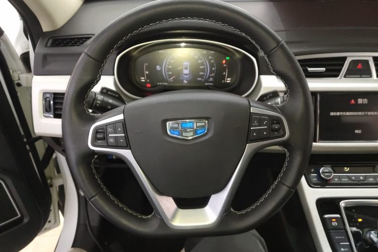 Used Geely Auto Emgrand X7 Sport 2020 1.8TD DCT Two-Wheel Drive Smart Connect 4G-Enabled Version
