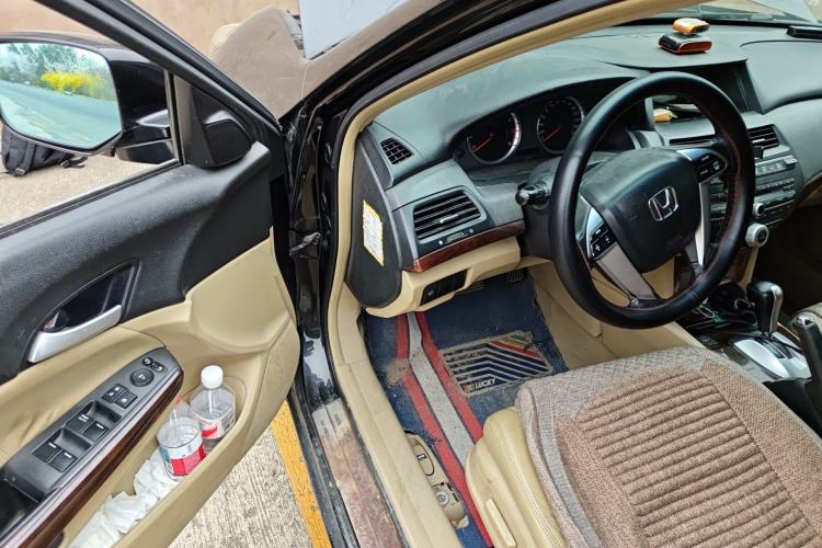 Used Honda Accord 2012 2.0L SE