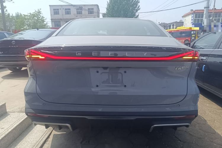 Used Geely Galaxy L6 2025 EM-i 140km Explorer+ Edition
