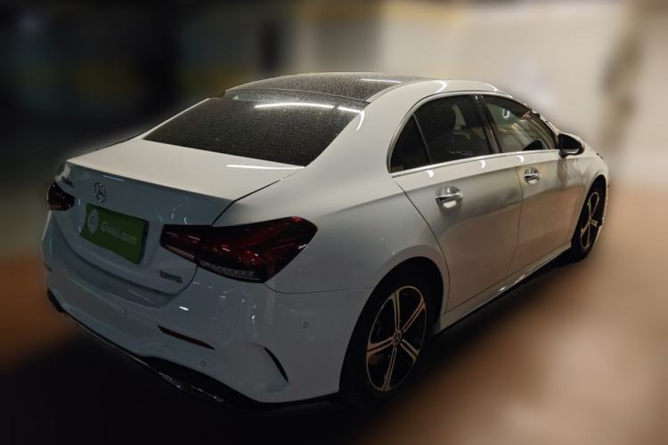 Used Mercedes-Benz A-Class 2022 Second Facelift A 200 L Sport Sedan Fashion Version
