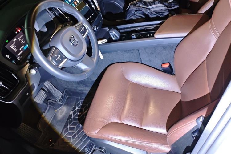 Used Volvo S60 2024 B4 Zhiyi Luxury Edition