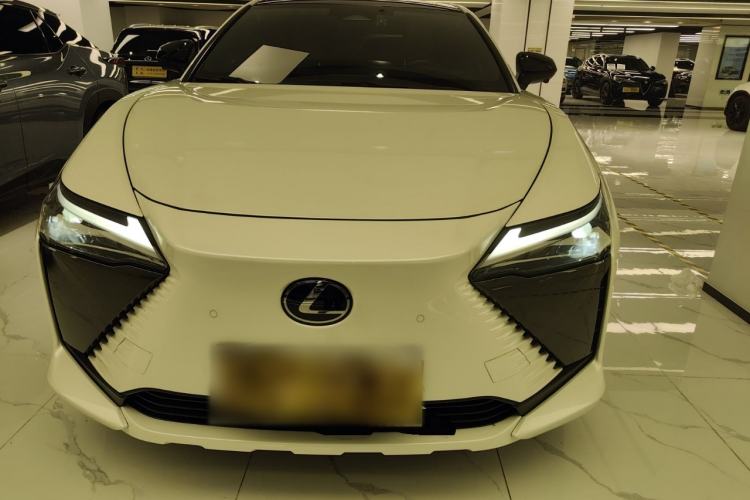 Used Lexus RZ 2023 450e All-Wheel Drive Luxury Edition Front