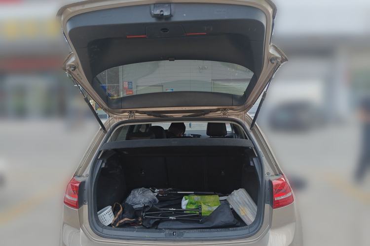 Used Volkswagen Golf 2016 1.6L Automatic Fashion Model