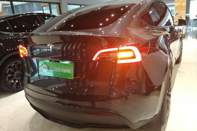 Used Tesla Model Y 2024 Rear-Wheel-Drive Version
