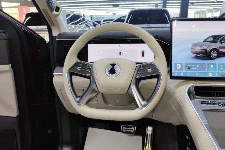 Used Denza N9 2025 Flagship Model Steering Wheel