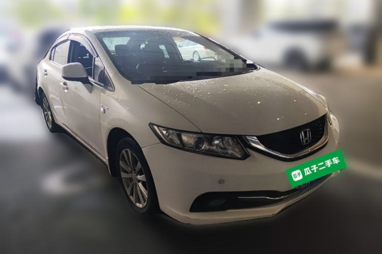 Used Honda Civic 2014 1.8L automatic comfort version Front Right 45 Deg