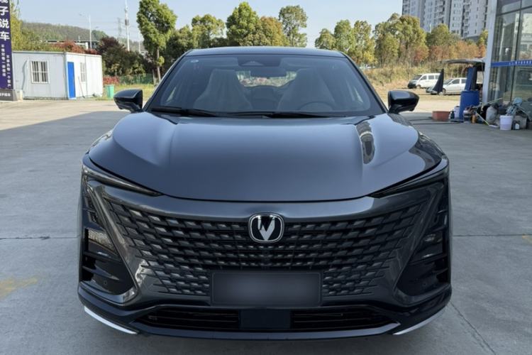 Used CHANGAN UNI-T 2023 Second-Generation 1.5T Prestige Model Exterior 3