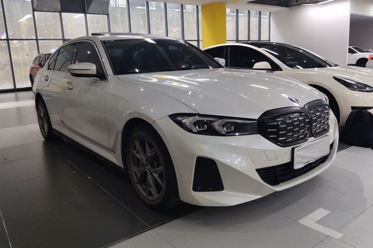 Used BMW i3 2022 eDrive 35 L Front Right 45 Deg