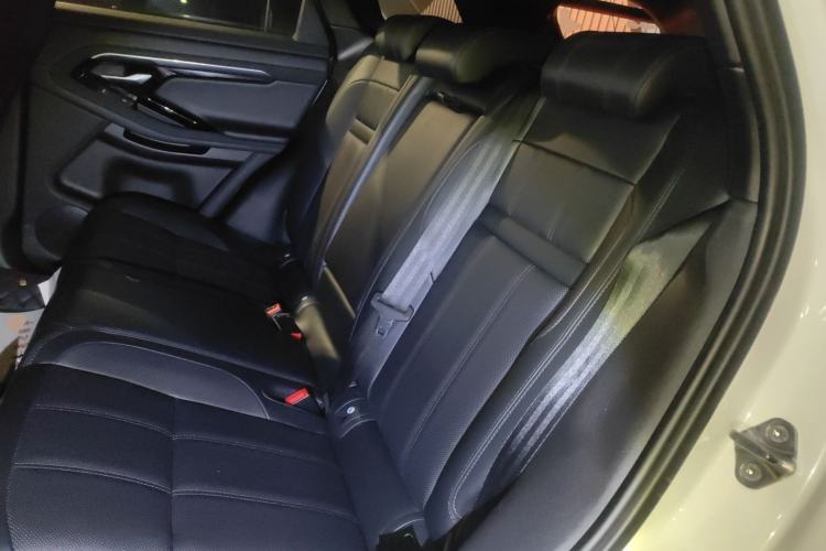 Used Land Rover Range Rover Evoque 2021 Range Rover Velar 249 PS R-Dynamic S Performance Edition
