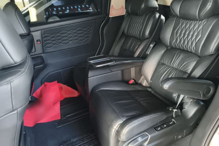 Used Honda Elysion 2022 2.0L eHEV Luxury Edition
