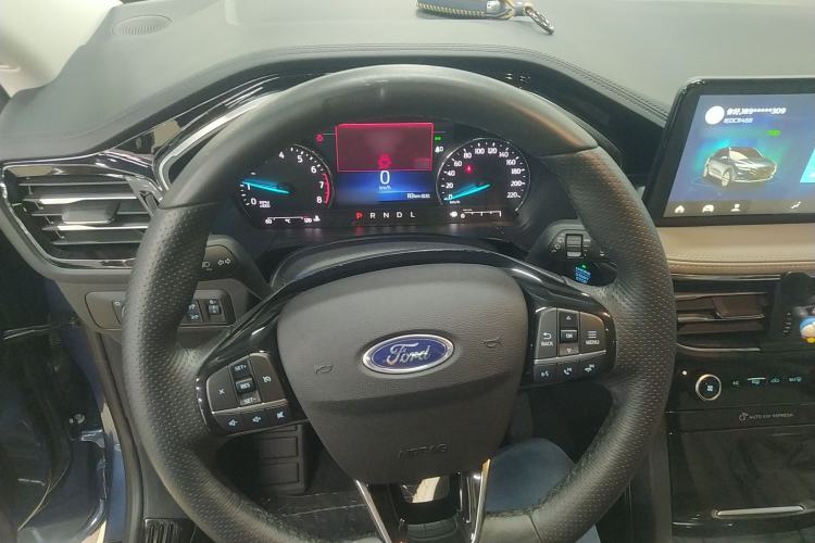 Used Ford Escape 2020 EcoBoost 245 Two-Wheel-Drive Titanium Edition