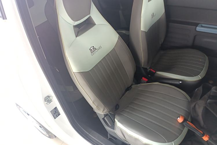 Used Geely Galaxy Panda 2024 Panda Mini 200km Endurance Bear Right Front Seat