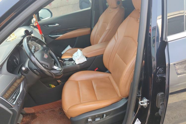 Used Cadillac XT4 2022 28T Two-Wheel Drive Prestige Version Left Front Seat