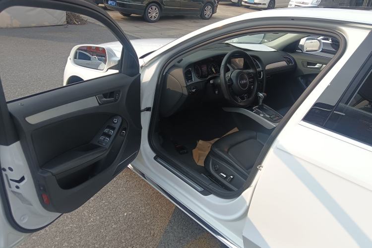 Used Audi A4L 2016 35 TFSI Collector's Edition Automatic Standard Model
