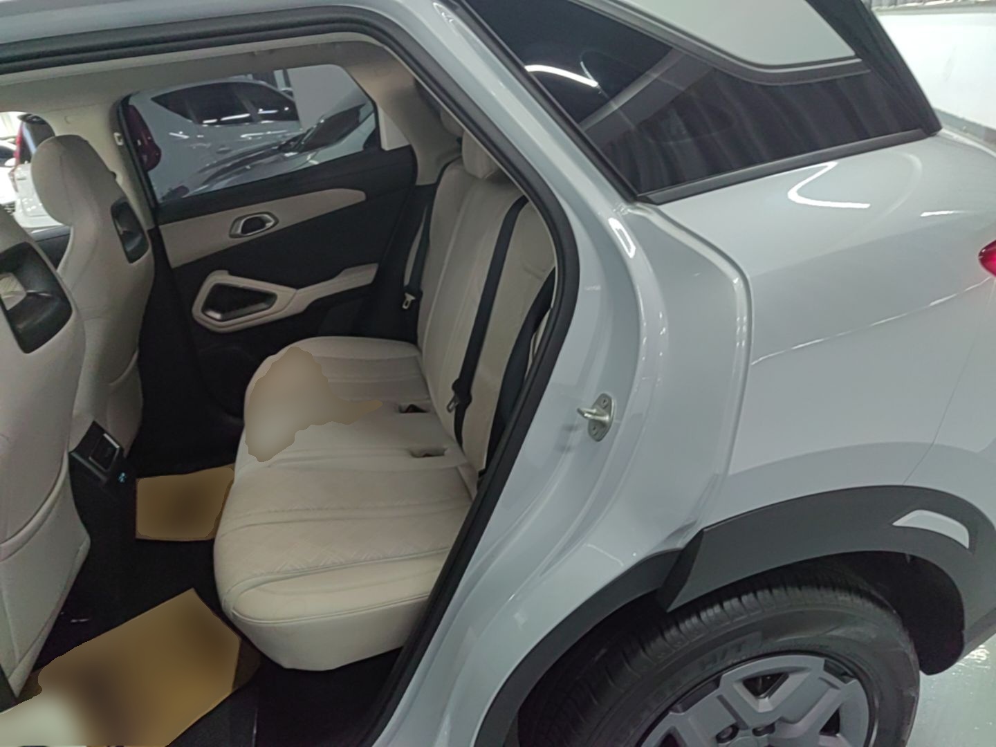 BYD Yuan UP 2025 Model 301KM Leading Version — снимка 20