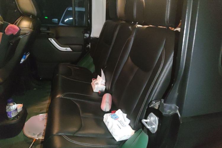 Used Jeep Wrangler 2015 3.0L Sahara Four-Door Comfort Edition