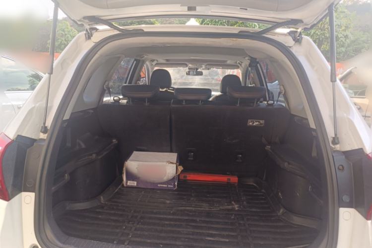 Used Haval H6 2015 Sport Edition 1.5T Automatic Two-Wheel Drive Luxury Model Trunk