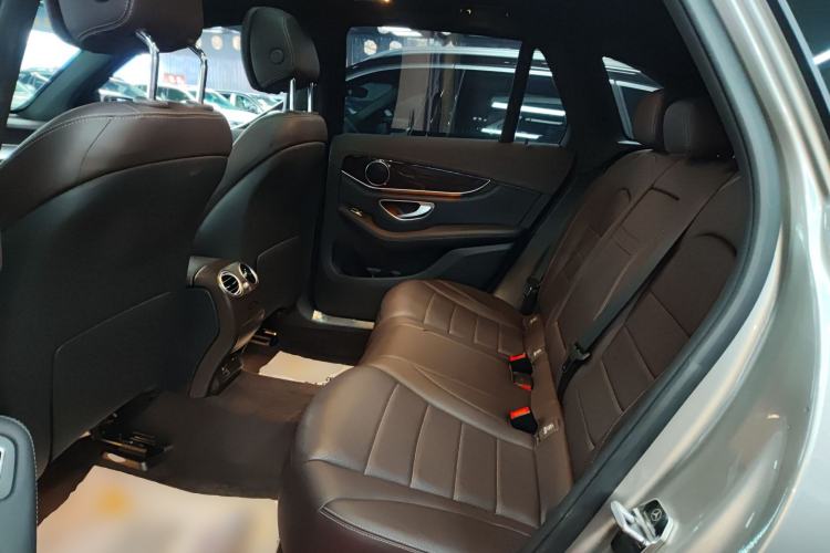 Used Mercedes-Benz GLC 2019 Facelift GLC 260 L 4MATIC Luxury Model