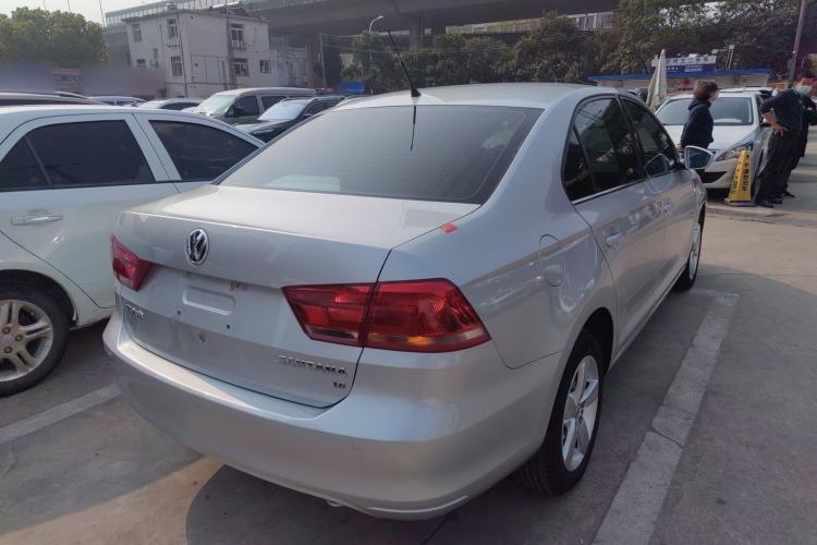 Used Volkswagen Santana 2015 1.6L Manual Comfort Edition Rear Right 45 Deg