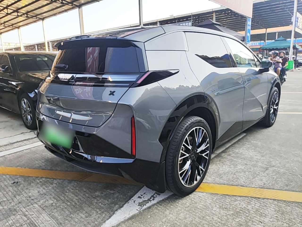 Zeekr X 2024 Five-Seater Four-Wheel Drive — снимка 6