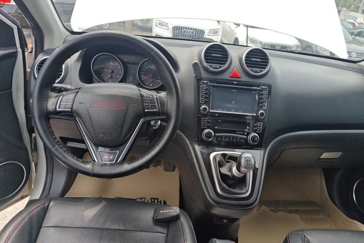 Used Haval H6 2015 Upgraded Model 1.5T Manual Two-Wheel Drive Elite Version