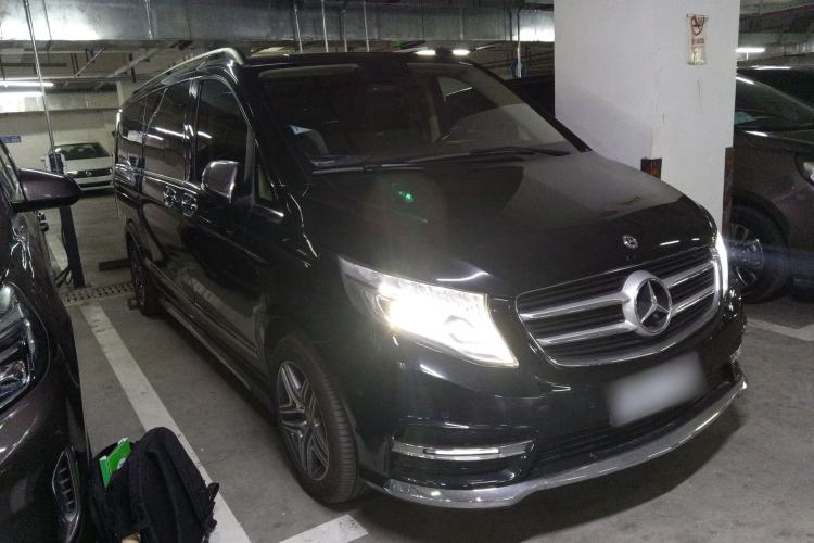 Used Mercedes-Benz V-Class 
